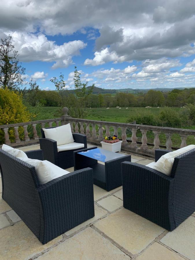 Penddaulwyn Uchaf Farm # Carmarthenshire Apartman Nantgaredig Kültér fotó