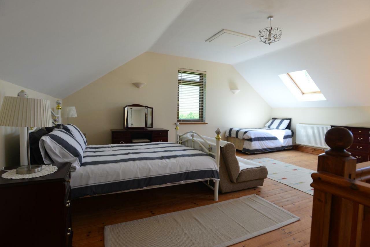 Penddaulwyn Uchaf Farm # Carmarthenshire Apartman Nantgaredig Kültér fotó
