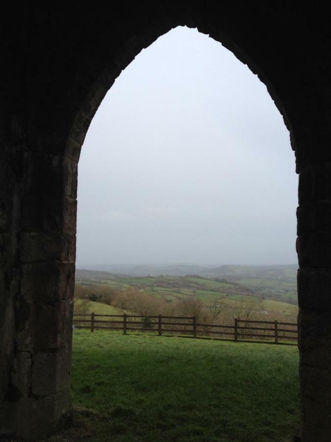 Penddaulwyn Uchaf Farm # Carmarthenshire Apartman Nantgaredig Kültér fotó